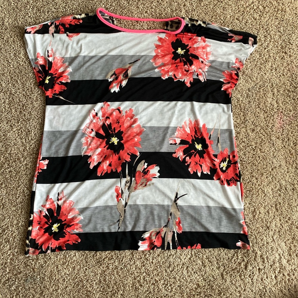 NWOT women’s blouse